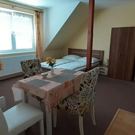 U Rozhovoru Rovensko pod Troskami